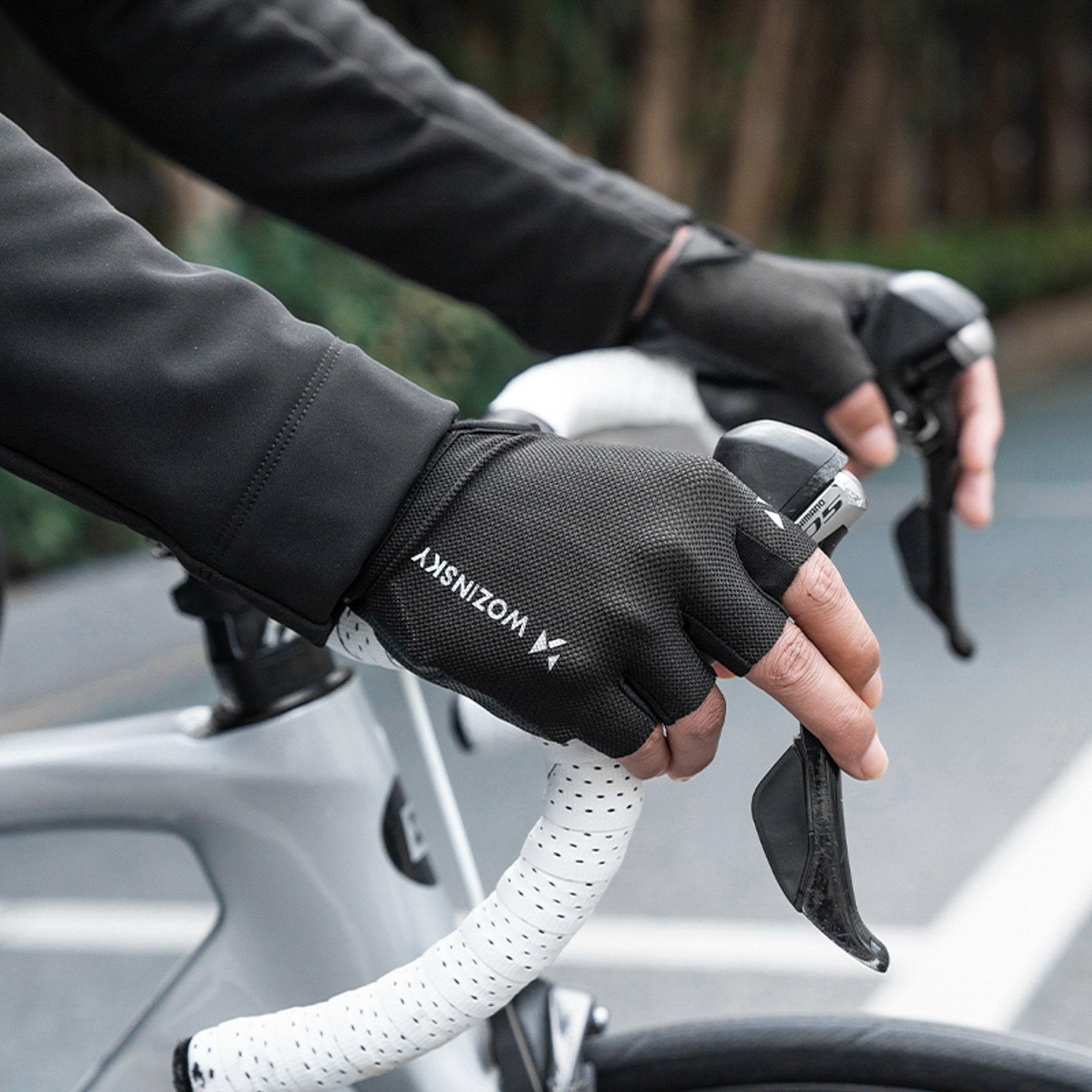 Cycling clothing – Anti-slip fingerless cycling gloves, size L - Carlat