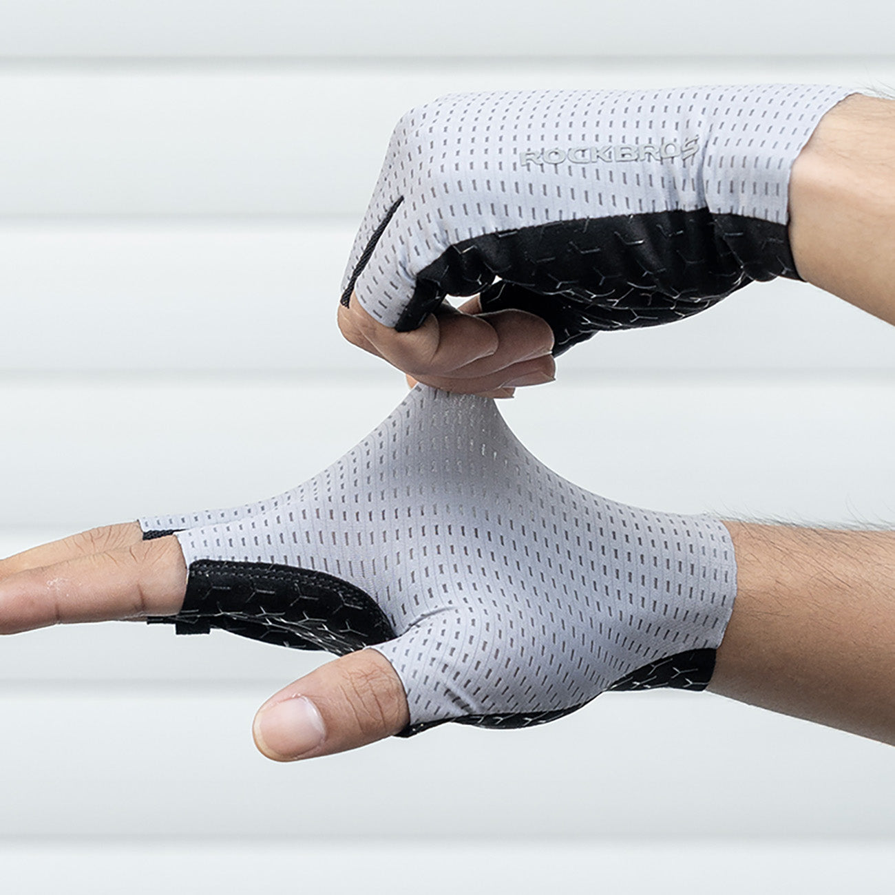 Cycling clothing – Breathable fingerless cycling gloves, size L - Carlat