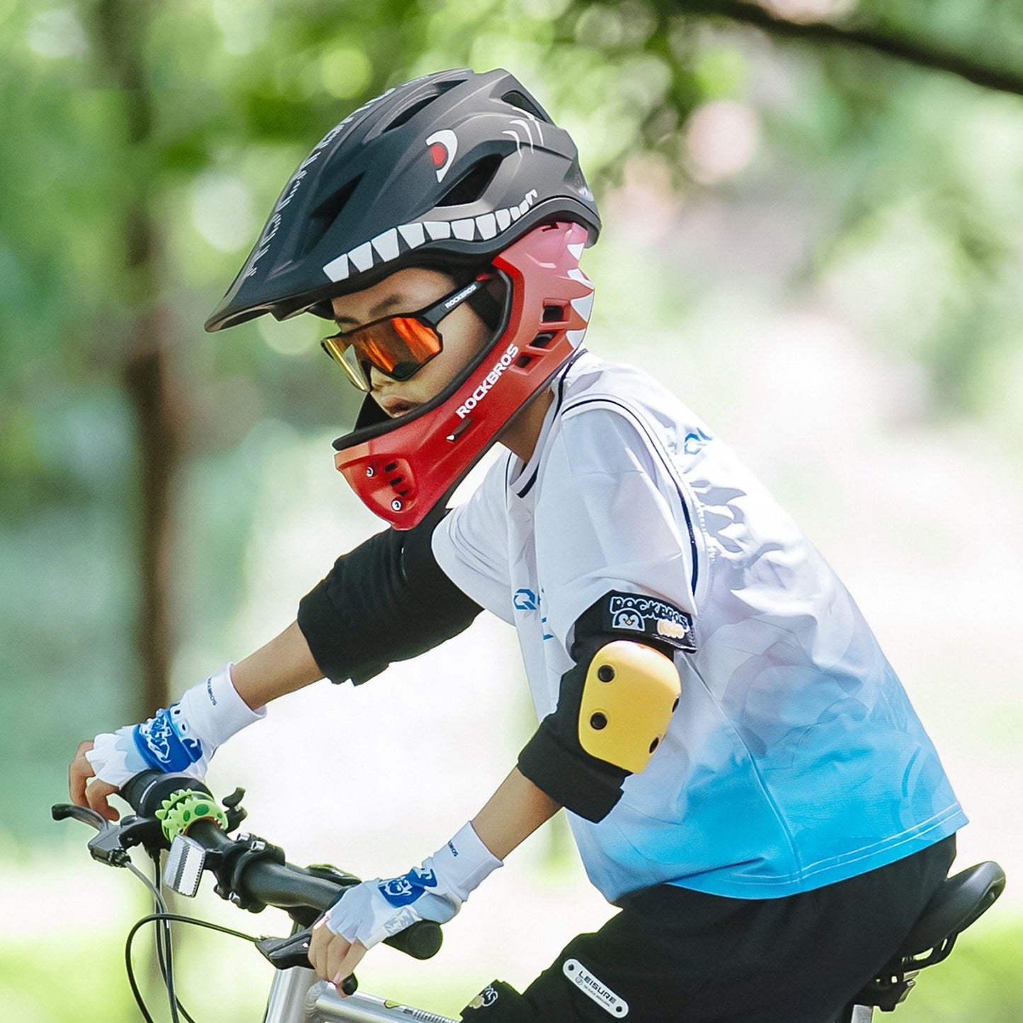 Cycling clothing – Children's bicycle helmet with detachable visor, size - Carlat