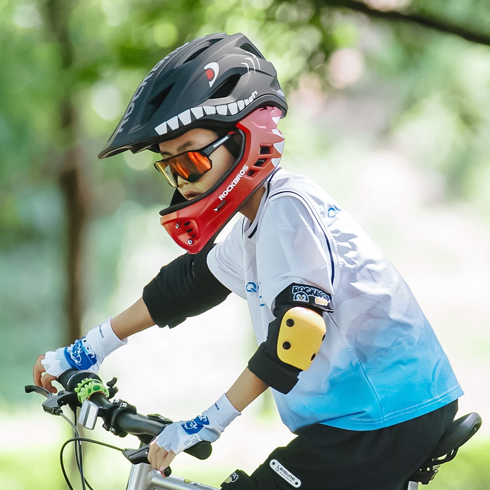 Cycling clothing – Children's bicycle helmet with detachable visor, size - Carlat