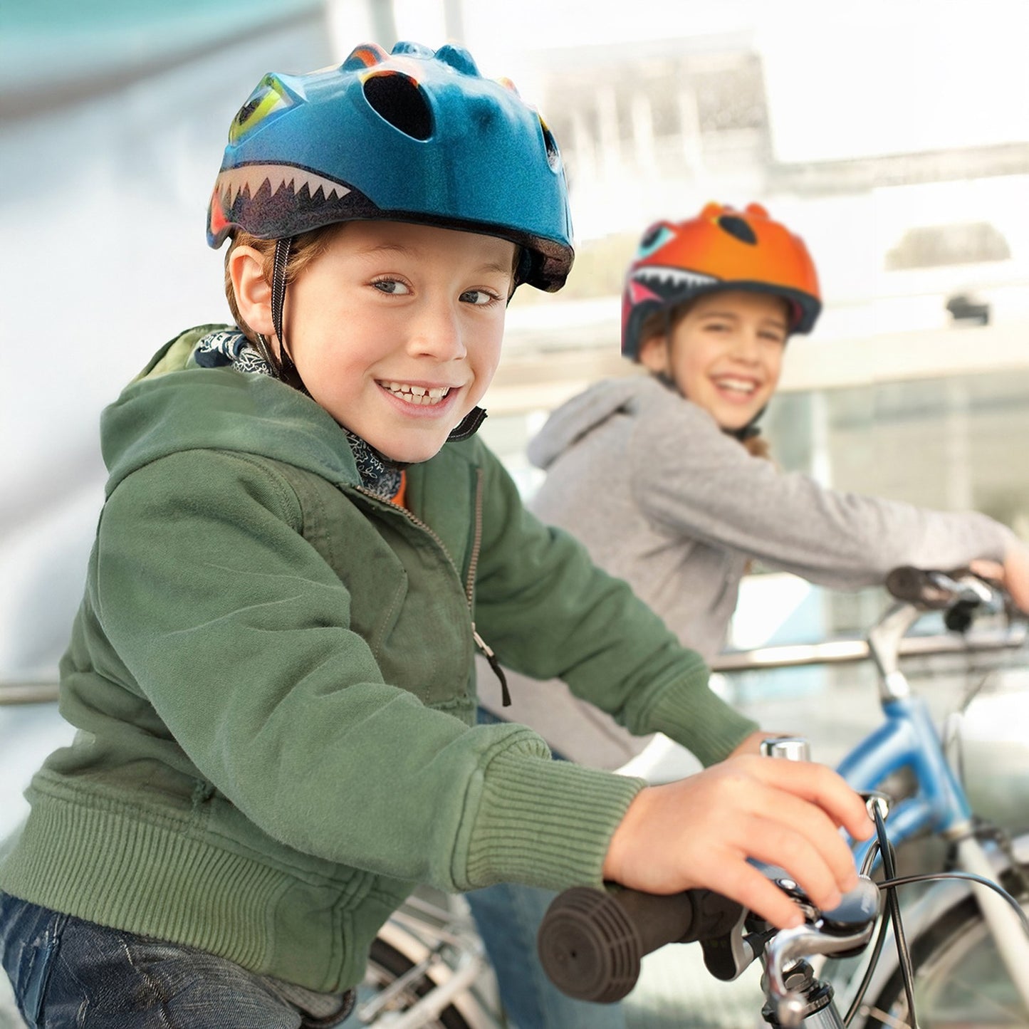 Cycling clothing – Light children's bicycle helmet 50-54 cm - Carlat