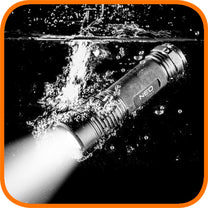 Flashlights – 200 lm Battery-Powered Flashlight, Zoom, IPX7, 3 x AAA - Carlat