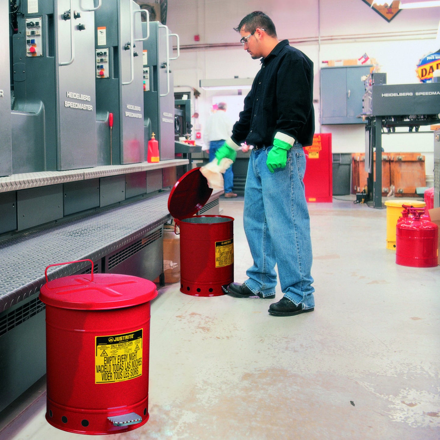Food Storage Containers – Bin for flammable waste and oily - Carlat