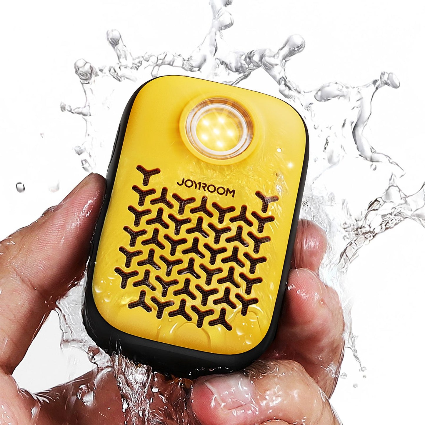 Headphones – Portable speaker with a flashlight, a magnet and - Carlat