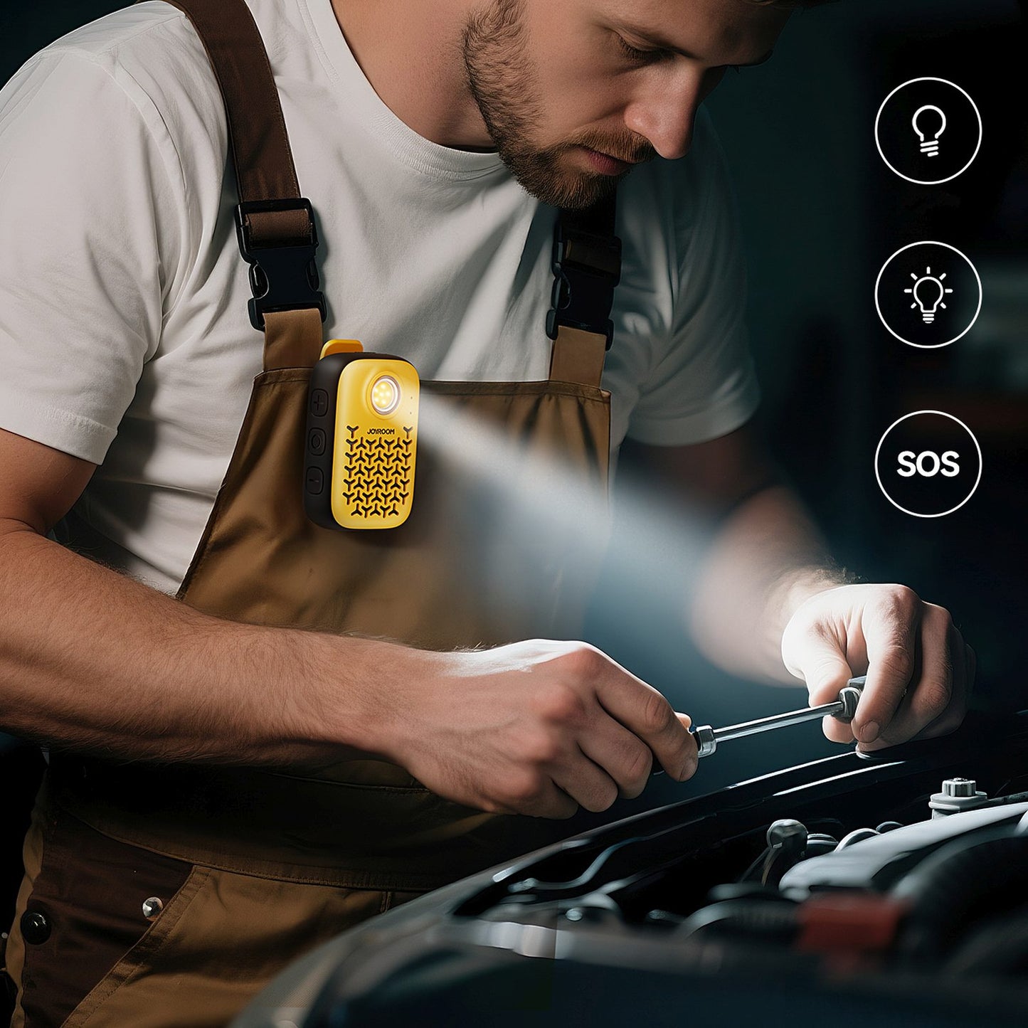 Headphones – Portable speaker with a flashlight, a magnet and - Carlat