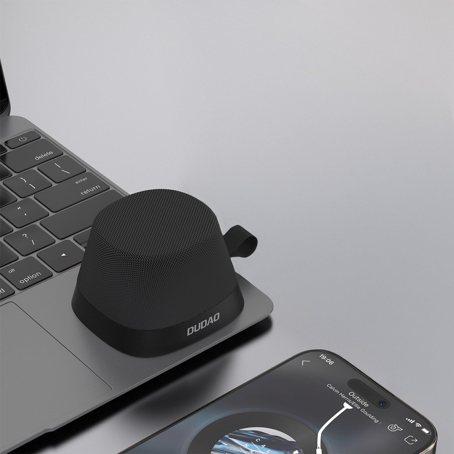 Headphones – Y20 Bluetooth wireless speaker with magnetic mount - Carlat