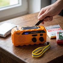 Home, kitchen, construction, and portable – AD 1197 Hand-crank solar radio - Carlat