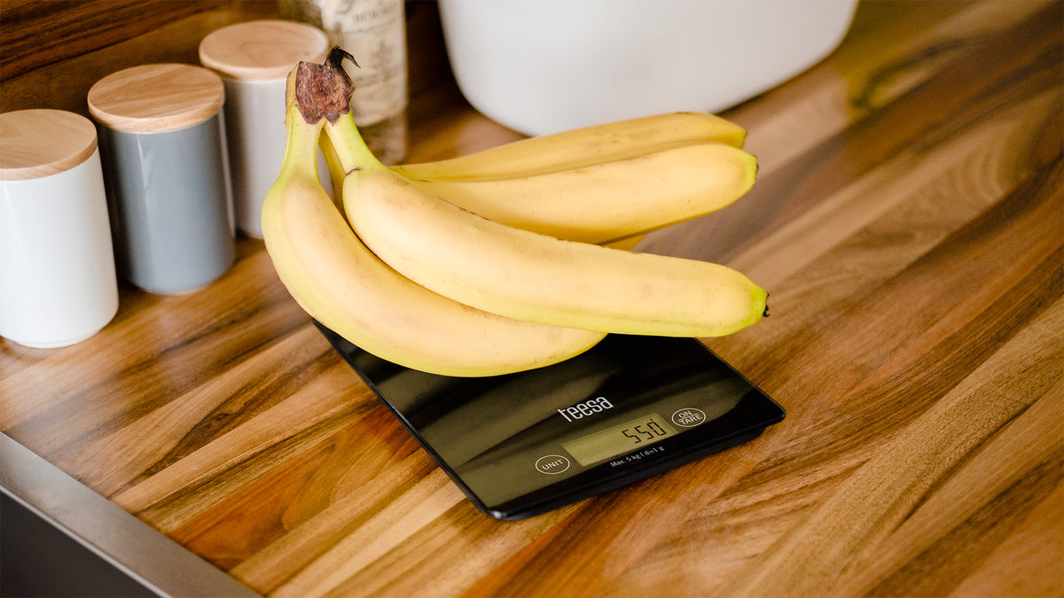 Kitchen scales – Black Glass Kitchen Scale - Carlat