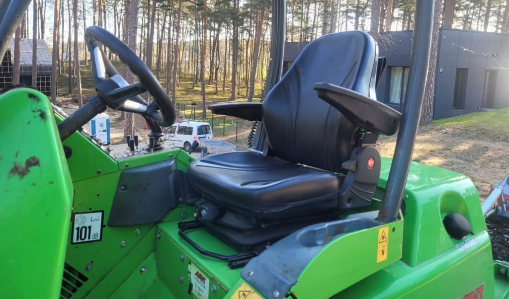 LGV35/C2 Air suspension seat - Carlat