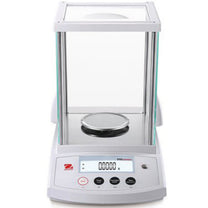 Laboratory Equipment – Analytical laboratory scale with legalization M professional - Carlat