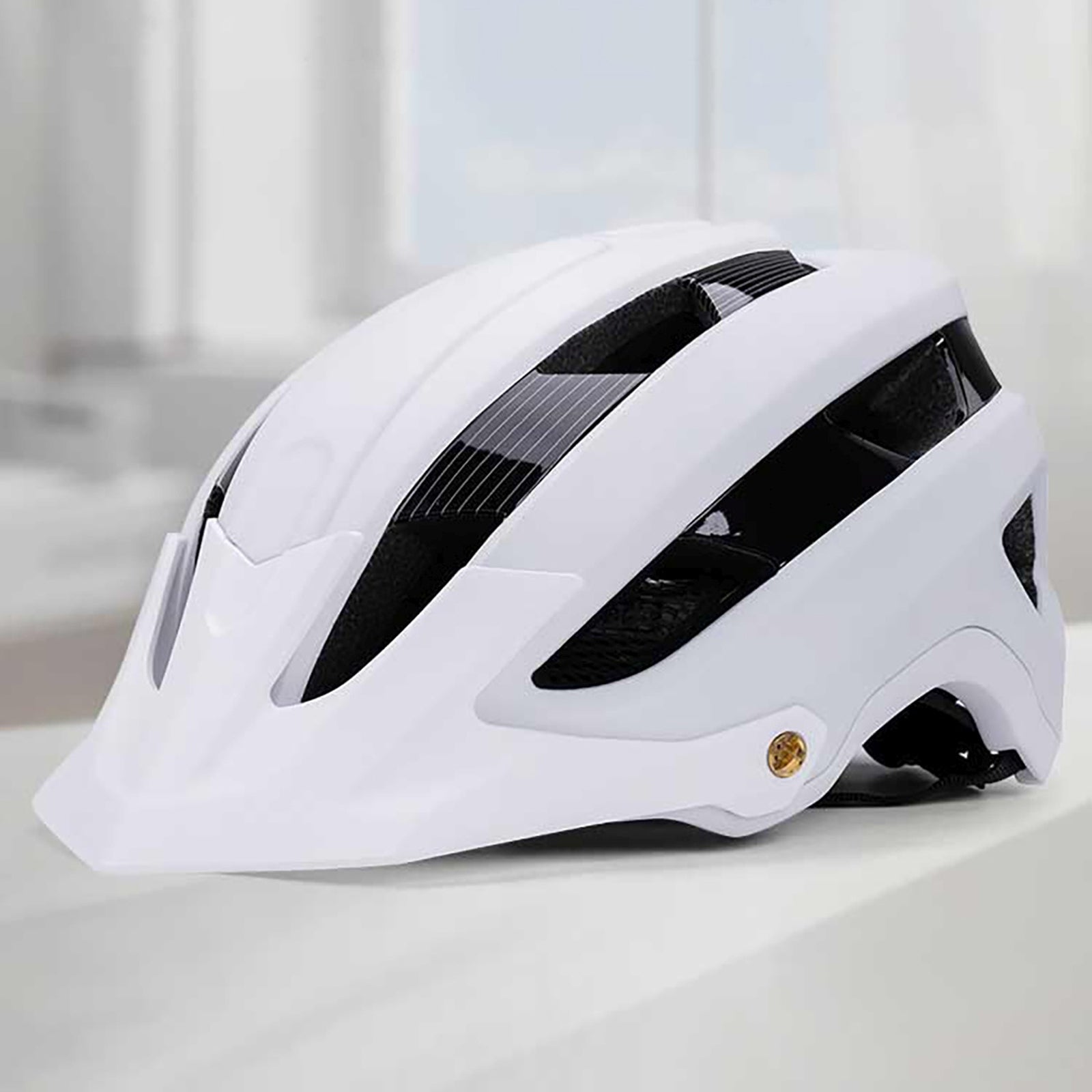 MTB bicycle helmet with detachable visor, light, 57-62 cm - black and white - Carlat