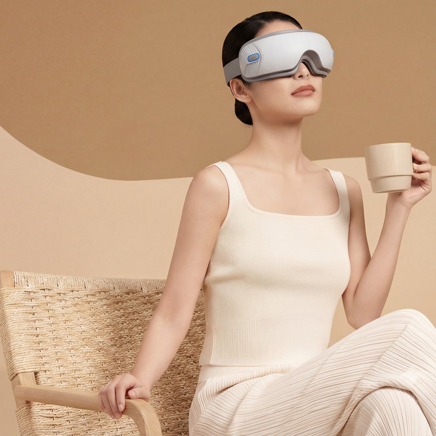 Massage devices – Vibrating air eye massager - beige - Carlat