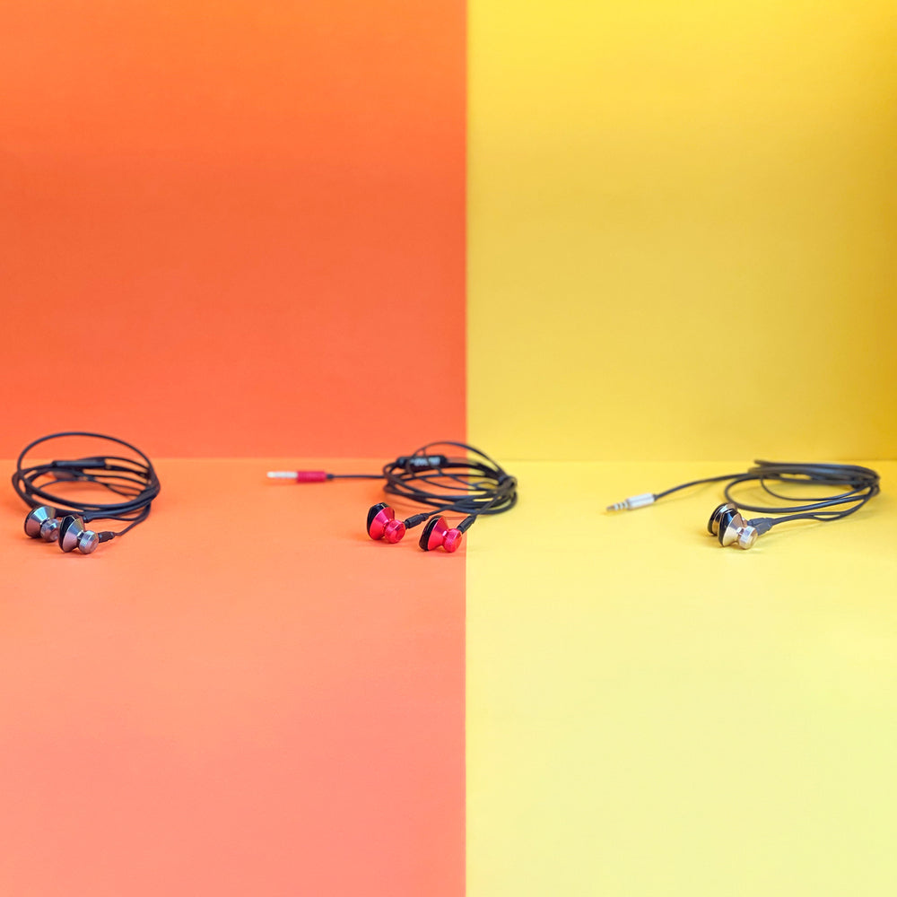 Metal wired in-ear headphones with 3.5 mm mini jack, gray - Carlat