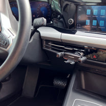 Mobile Phone Stands – Gravity phone holder for the grille - Carlat