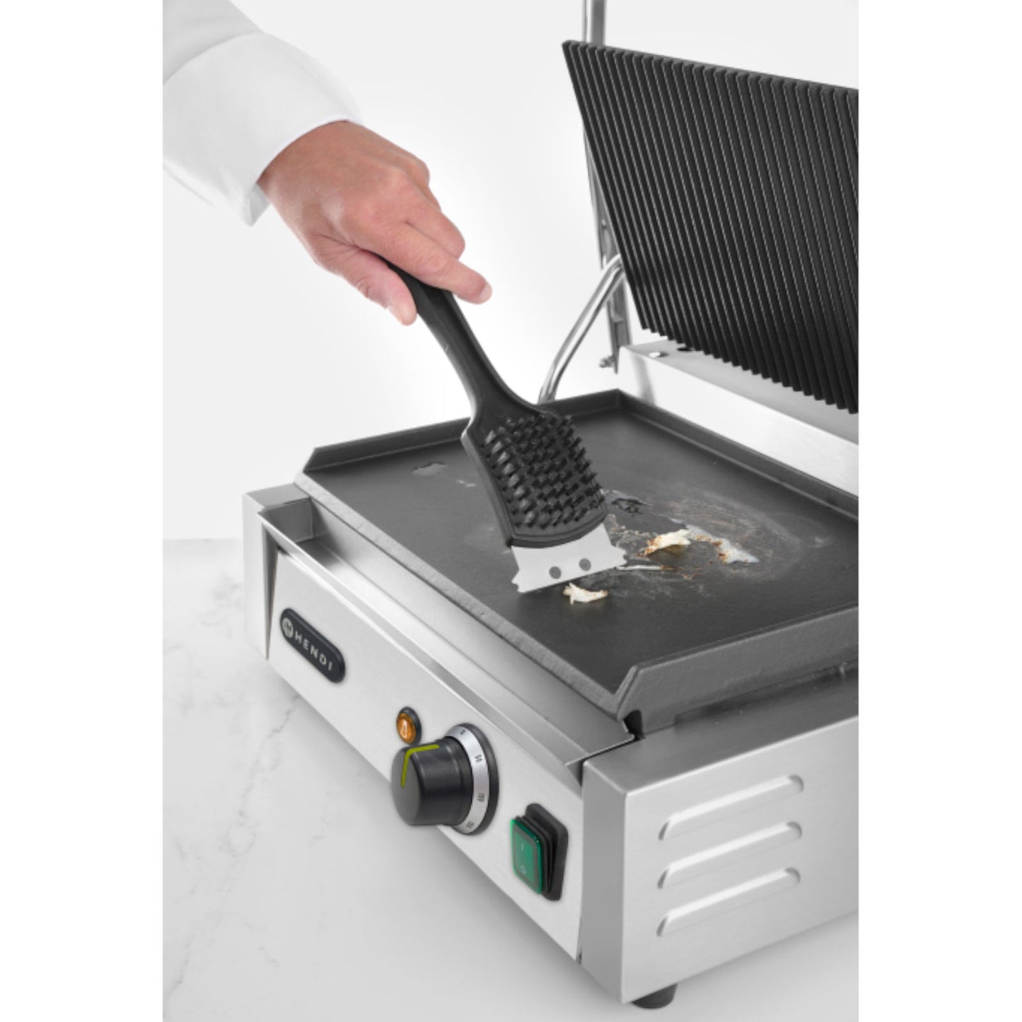 Outdoor Grill Accessories – Grill cleaner brush with scraper, BBQ - Carlat