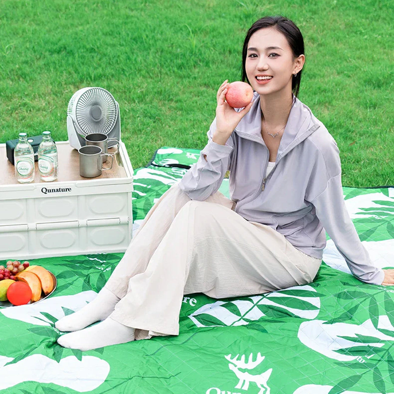 Picnic mat, waterproof tourist blanket, 2 x 2 m - green - Carlat