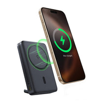 Power Banks – 10000mAh magnetic powerbank with stand with built-in - Carlat