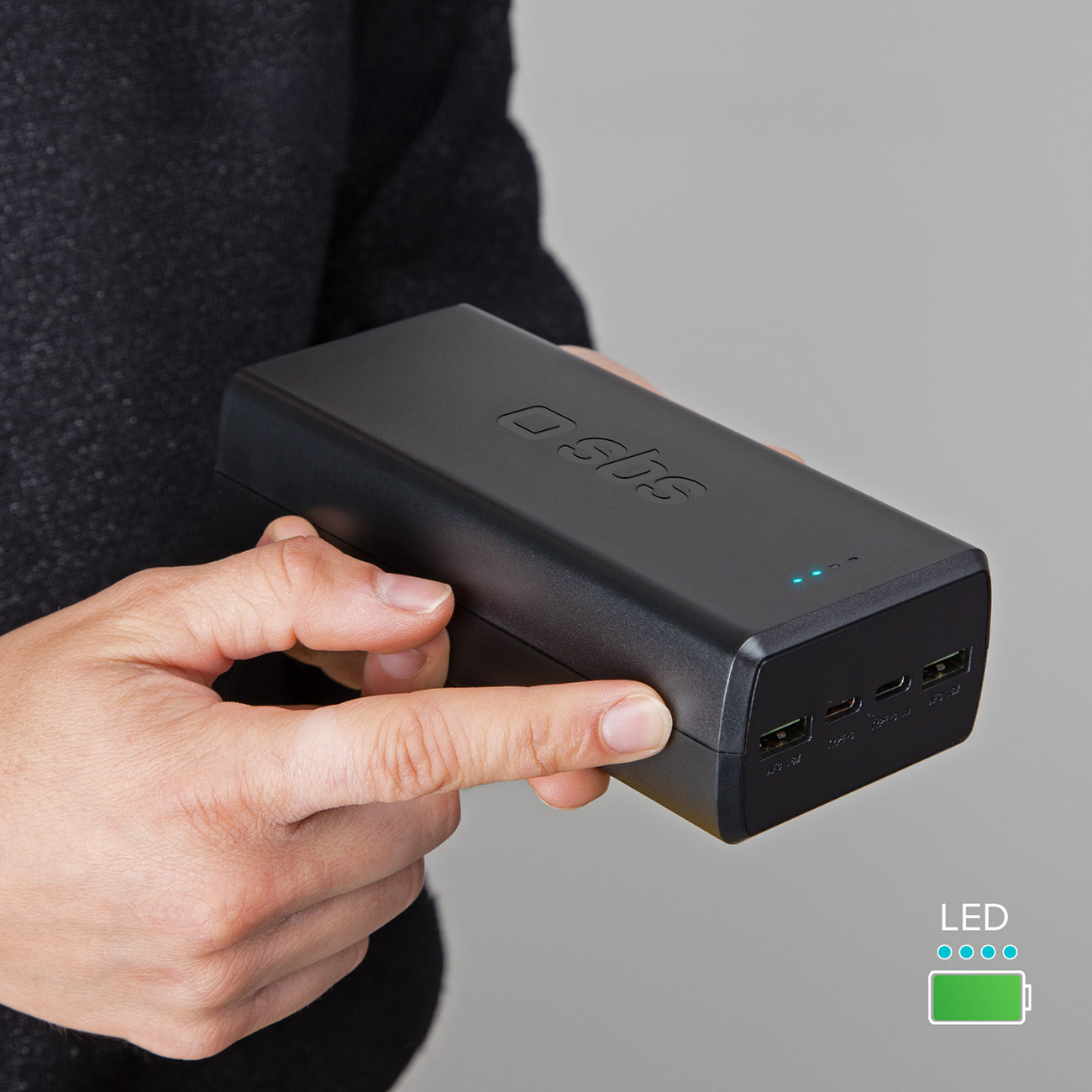Power Banks – Powerbank 30000 mAh USB-C USB-A - black - Carlat
