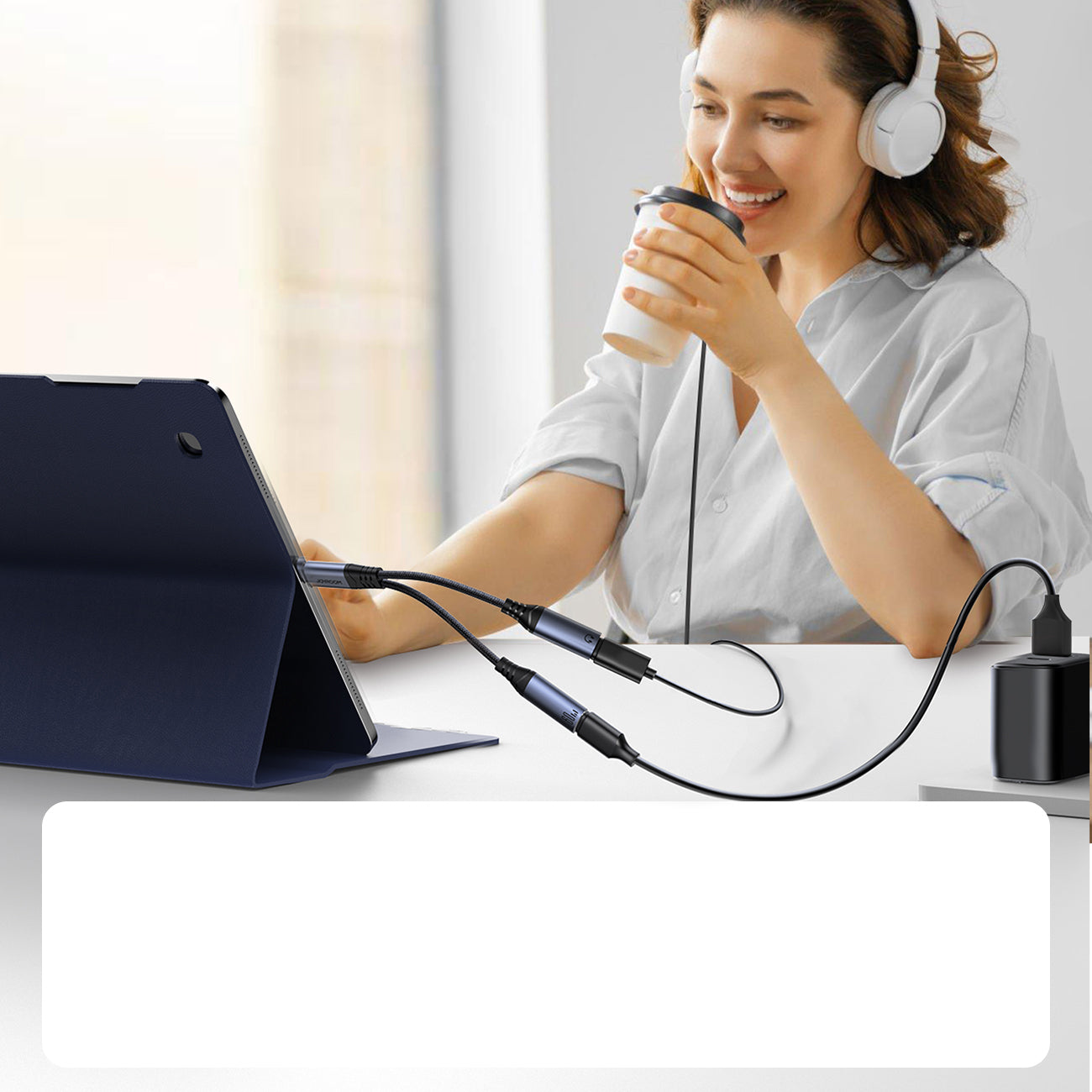 Power Connector Adapters – 2in1 Adapter, charger + headphones USB-C - Carlat