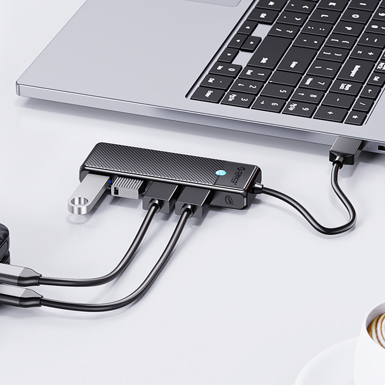Power Connector Adapters – PAPW4A-C3 hub, 4x USB-A splitter - Carlat
