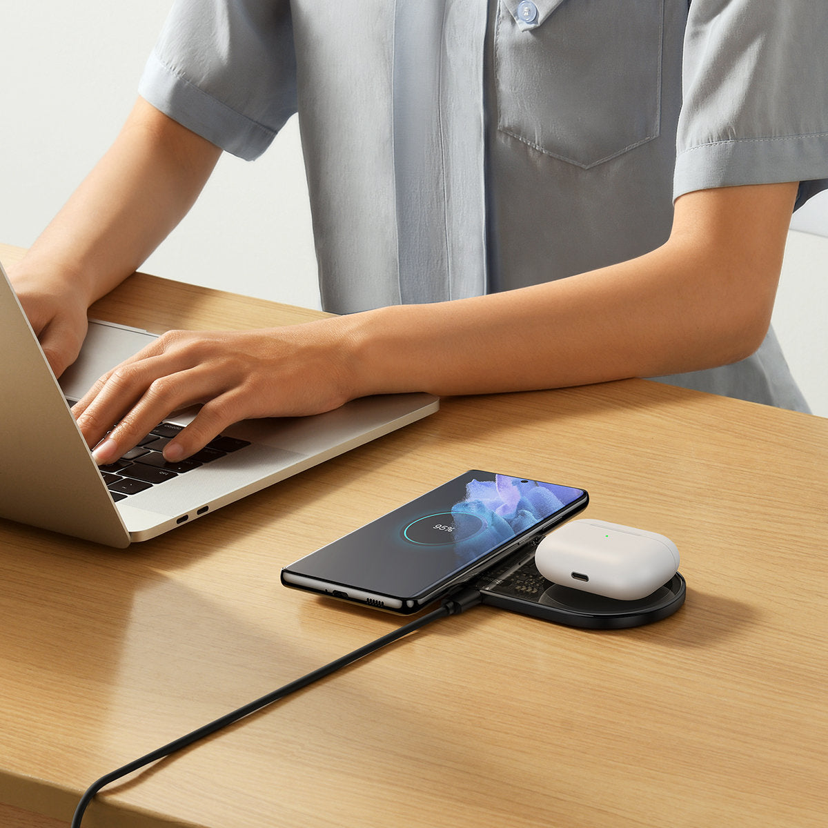 Power Supply Enclosures – Dual QI wireless charger with display - Carlat