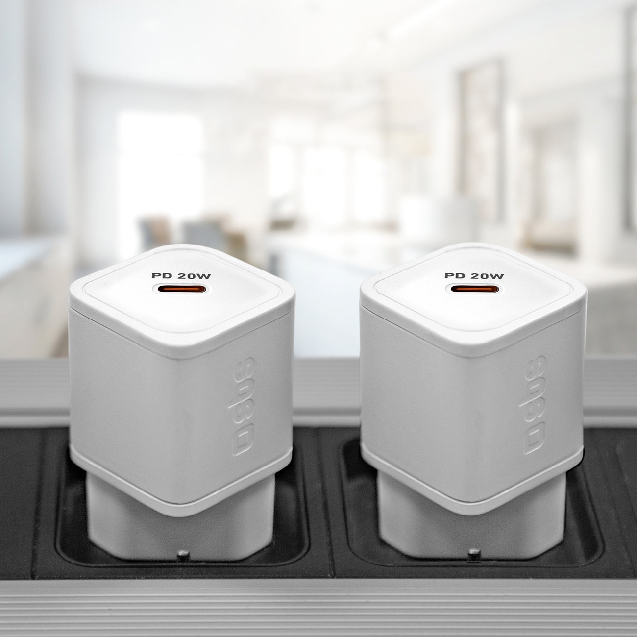 Power Supply Enclosures – GaN network charger with Power Delivery - Carlat