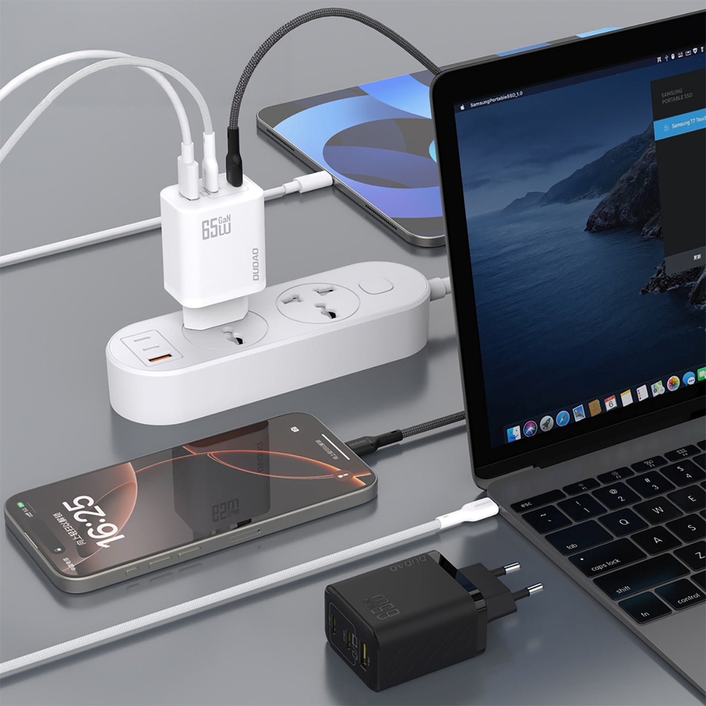 Power Supply Enclosures – GaN wall charger with USB-C cable - Carlat