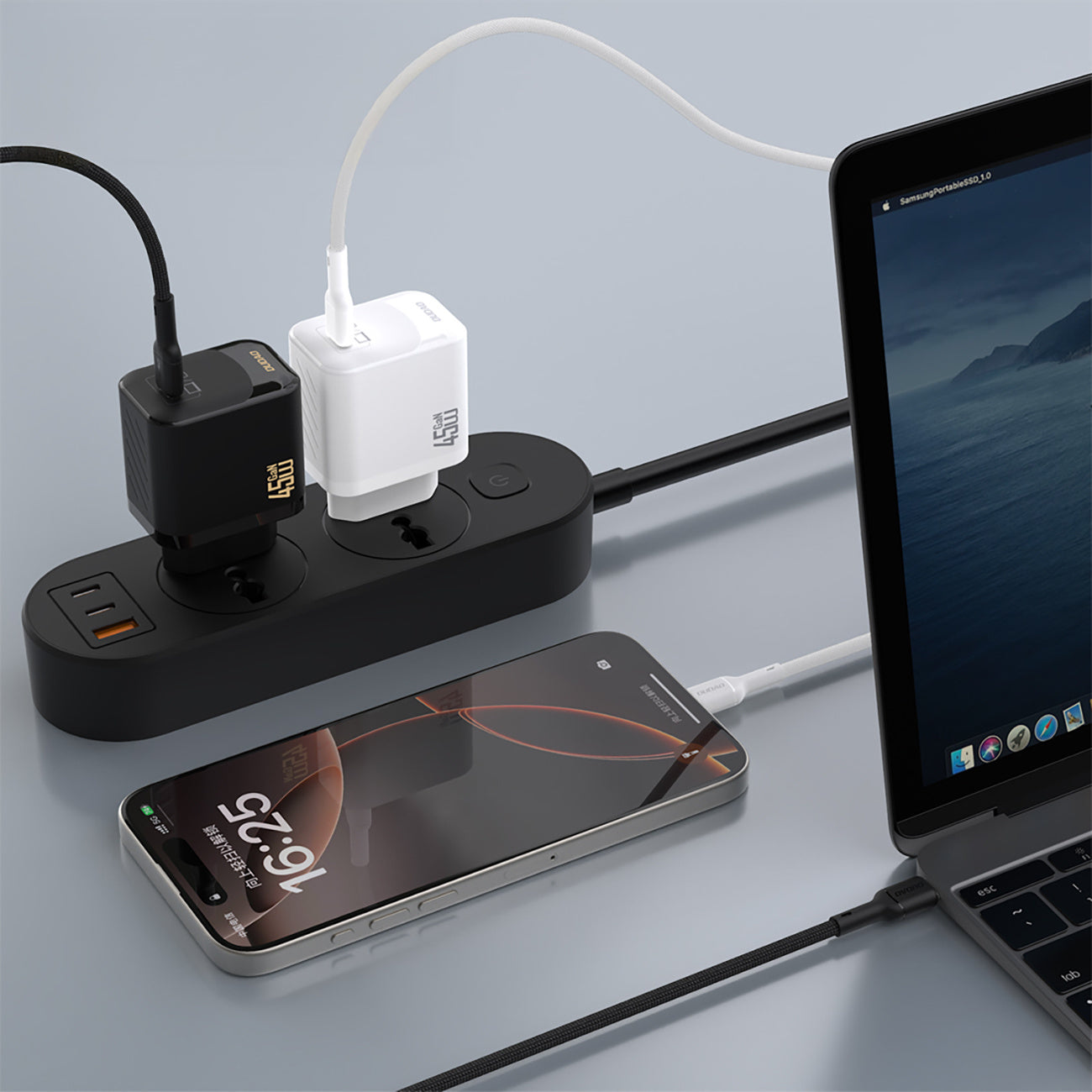 Power Supply Enclosures – GaN wall charger with USB-C cable - Carlat
