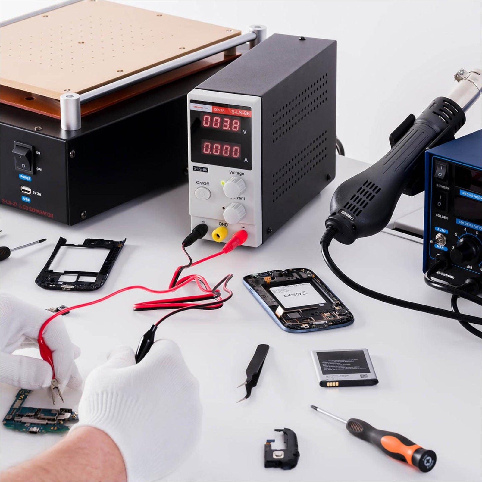 Power Supply Enclosures – Laboratory service power supply regulated 0-100 - Carlat