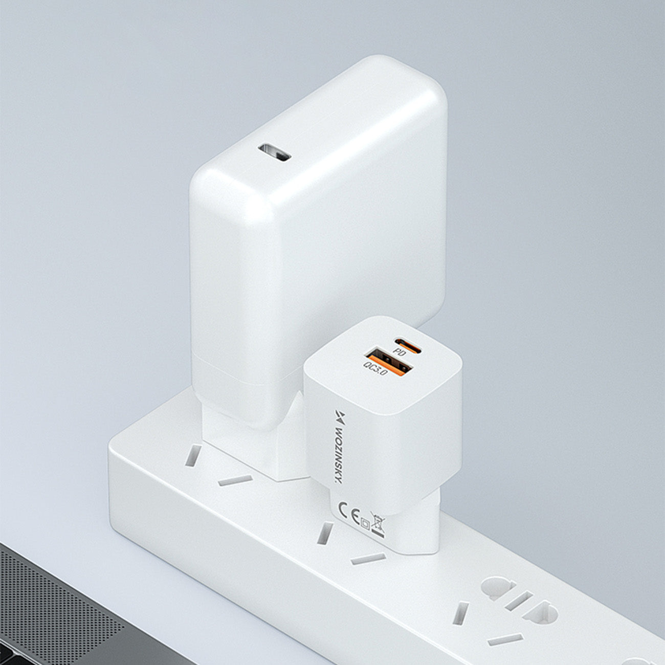 Power Supply Enclosures – PD QC 3.0 mains charger 100-240V - Carlat