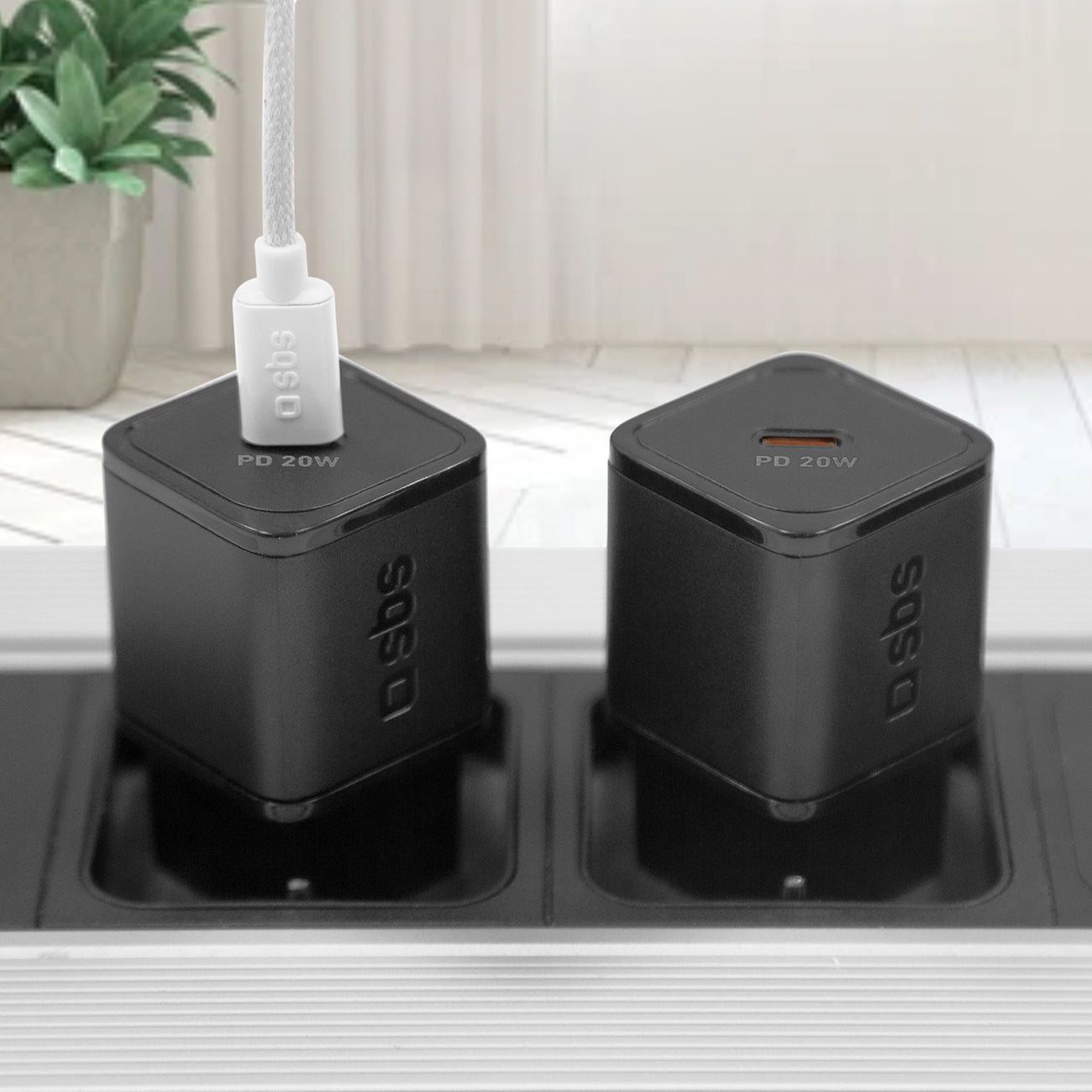Power Supply Enclosures – Power Delivery GaN USB-C 20W wall - Carlat