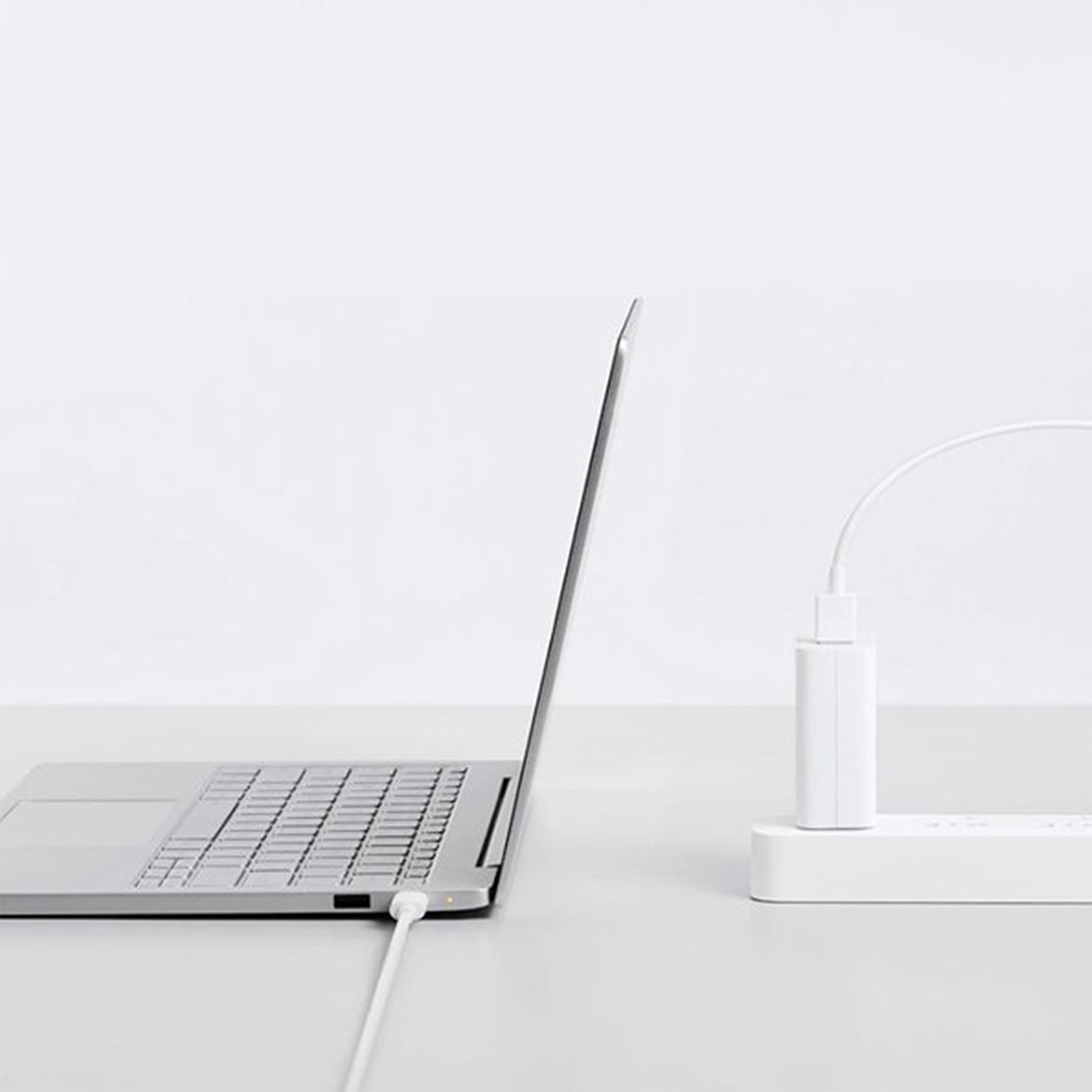Power Supply Enclosures – TurboCharge USB-A 45W wall charger - Carlat