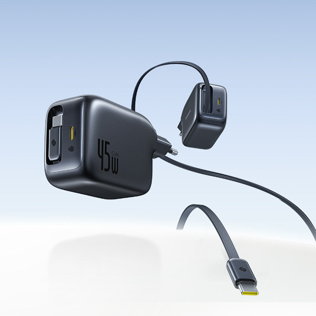 Power Supply Enclosures – USB-C wall charger with retractable USB-C - Carlat