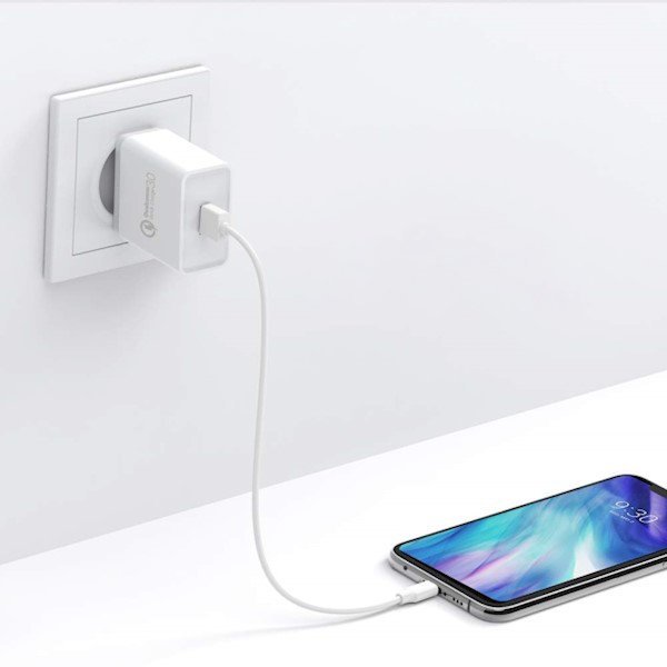 Quick Charge 3.0 18W 3A USB white fast charger - Carlat