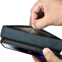 Retail Display Cases – 2in1 Leather Flip Cover iPhone 14 - Carlat