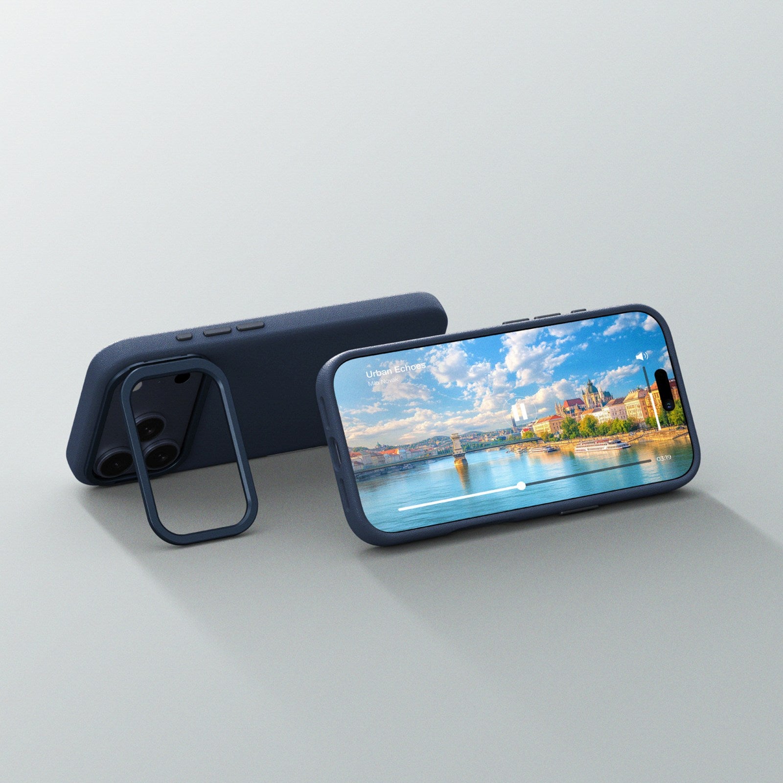 Retail Display Cases – Case cover with stand for iPhone - Carlat