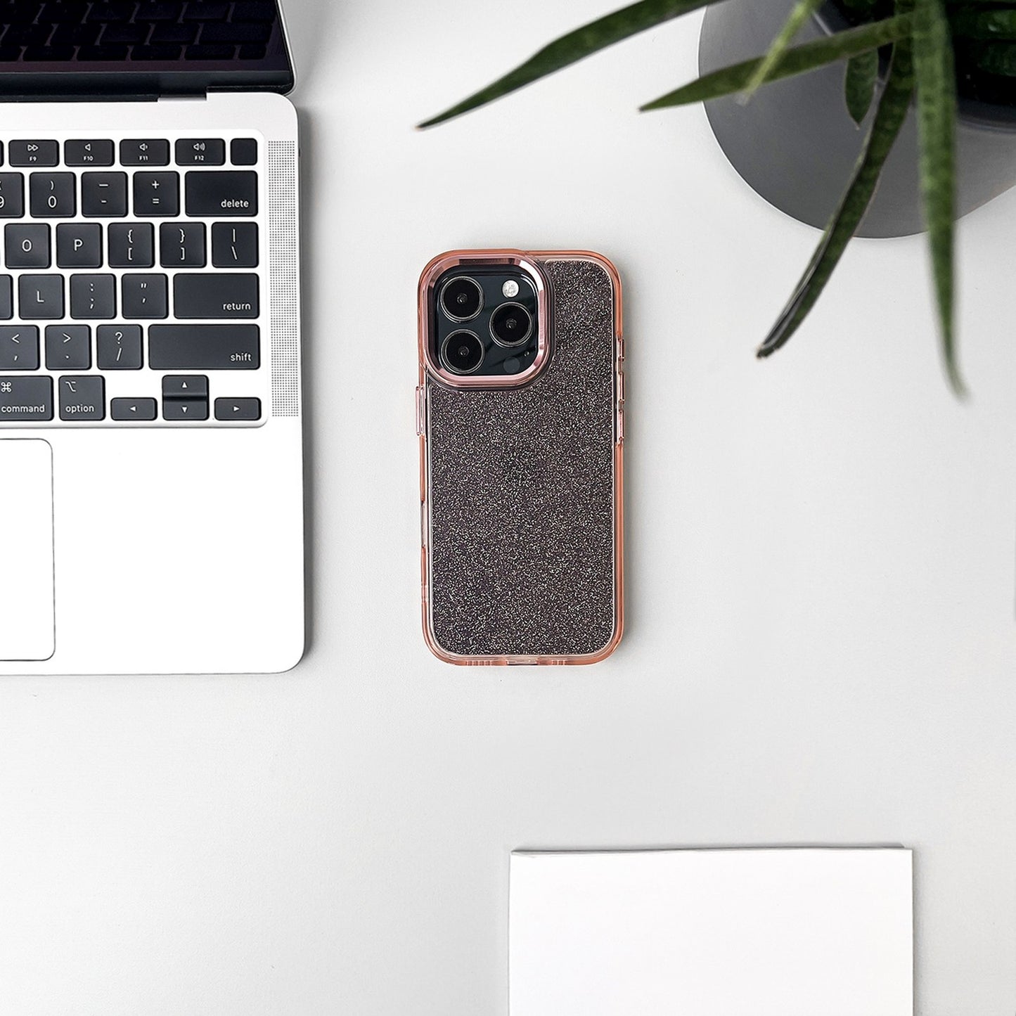 Retail Display Cases – Cover case for iPhone 16 Pro - Carlat