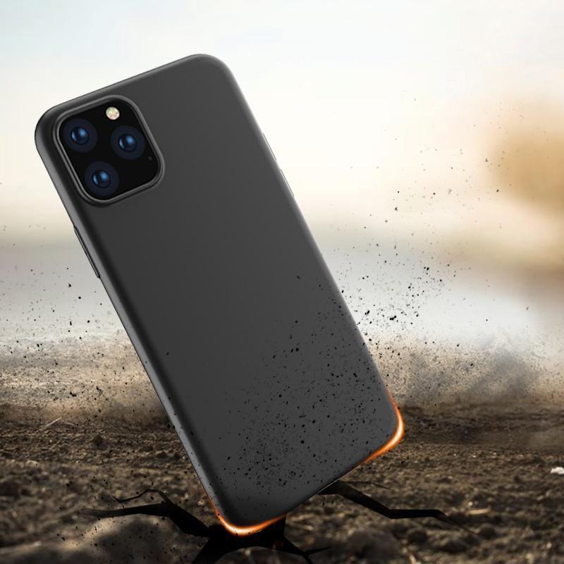 Retail Display Cases – Flexible gel case for iPhone 15 - Carlat