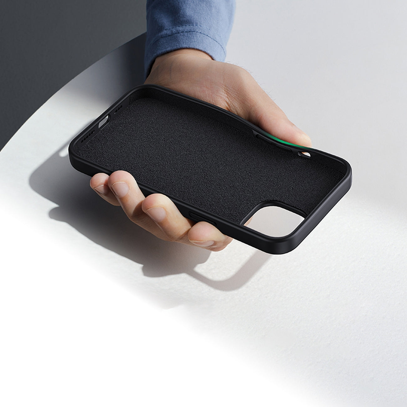 Retail Display Cases – Flexible silicone phone case for iPhone - Carlat