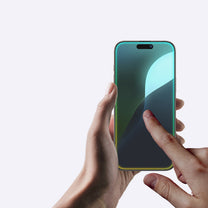 Retail Display Cases – Matte tempered glass for iPhone 16 - Carlat