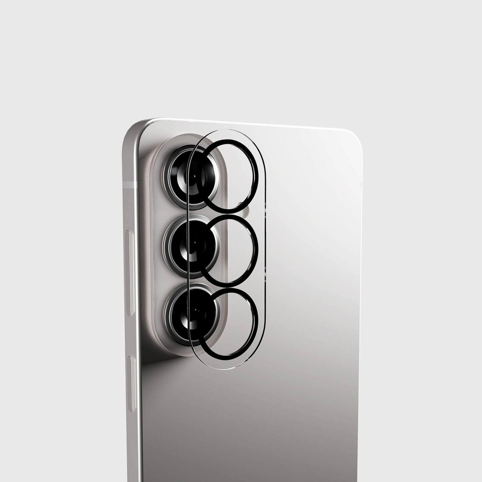 Retail Display Cases – Protective glass for the rear camera - Carlat