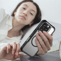Retail Display Cases – Silicone case for iPhone 16 Pro - Carlat