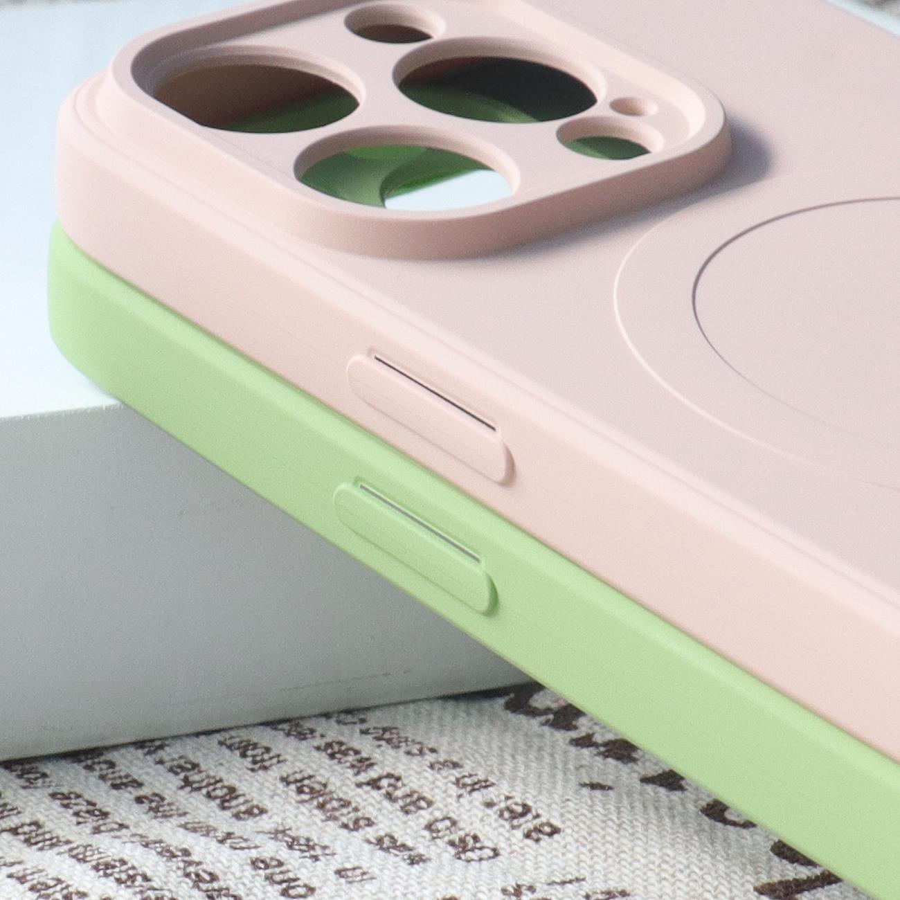 Retail Display Cases – Silicone case with MagSafe for iPhone - Carlat