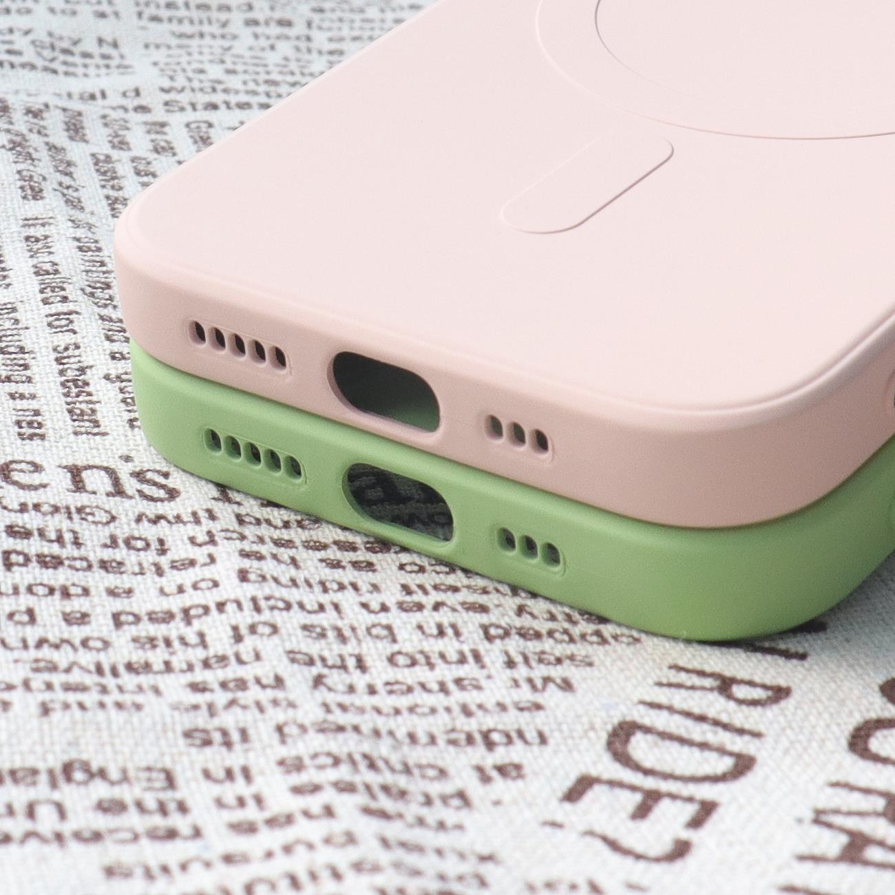 Retail Display Cases – Silicone case with MagSafe for iPhone - Carlat