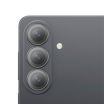 Retail Display Cases – Tempered glass for the camera island - Carlat