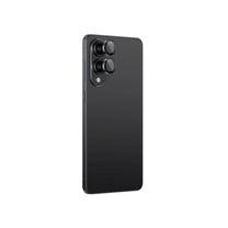 Retail Display Cases – Tempered glass for the camera island - Carlat