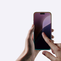 Retail Display Cases – Tempered privacy glass for iPhone 16 - Carlat