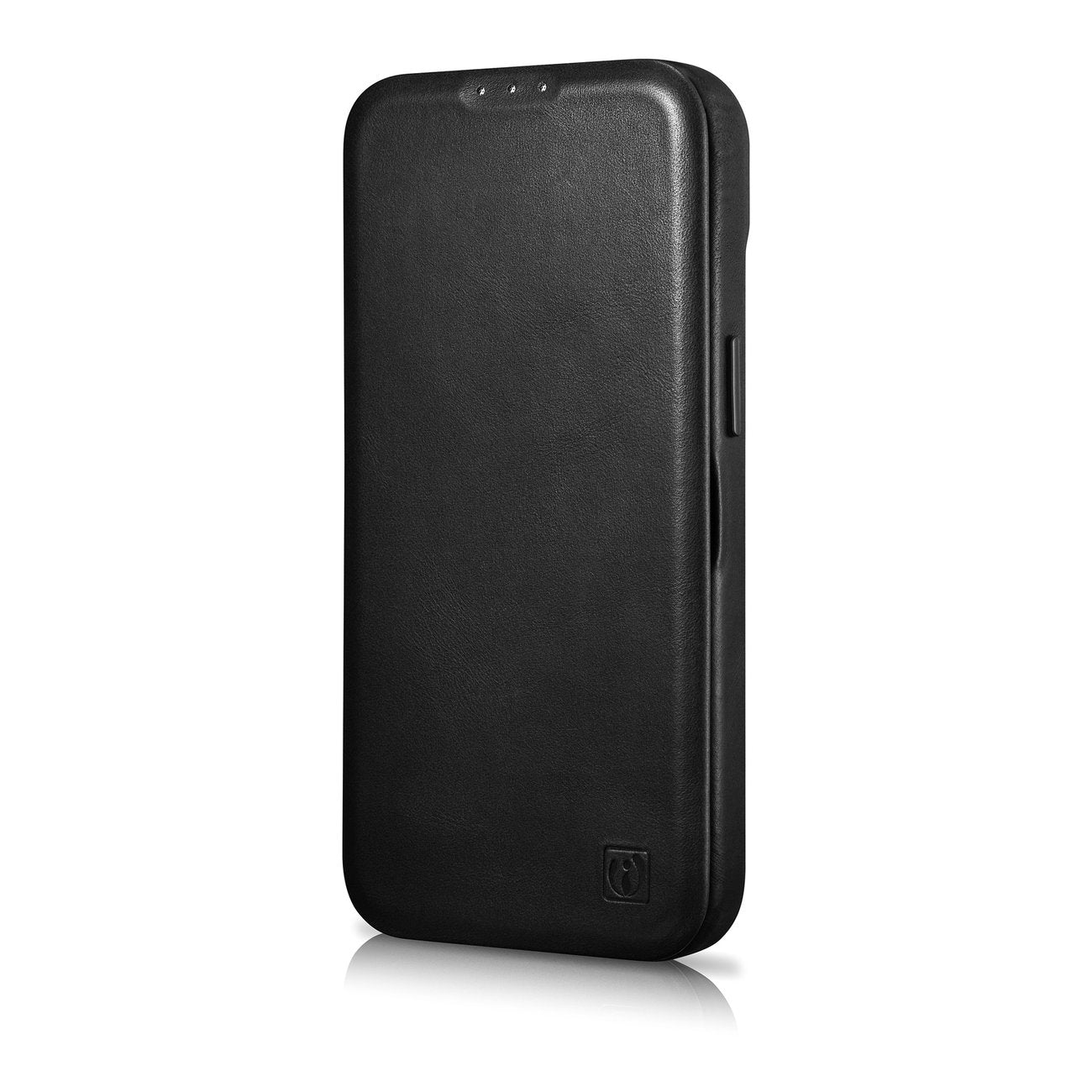 Retail Display Cases – iPhone 14 Plus Magnetic Flip Case - Carlat