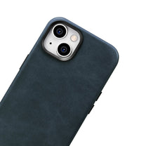 Retail Display Cases – iPhone 14 Plus Magnetic Leather Case - Carlat