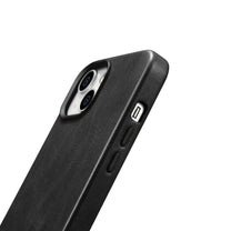 Retail Display Cases – iPhone 14 Plus magnetic leather case - Carlat